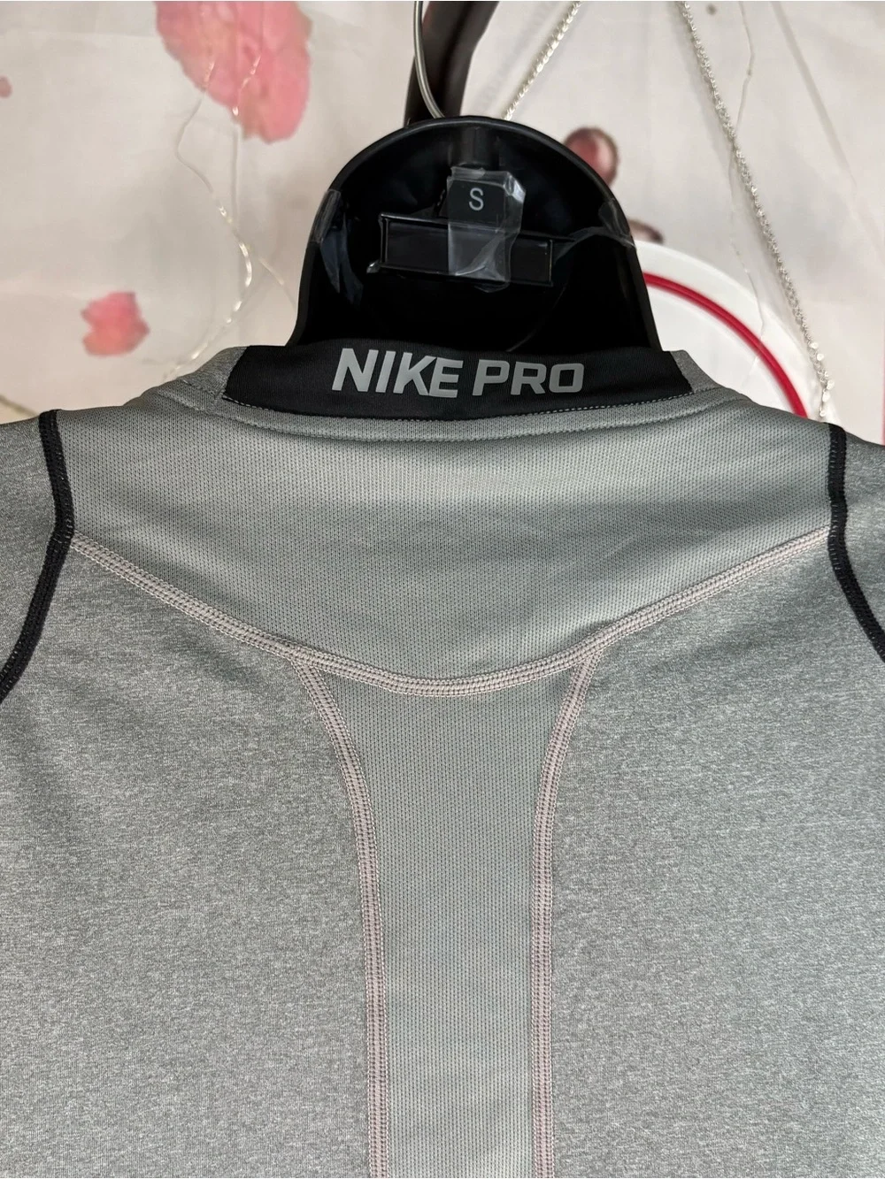 Nike Pro Light Gray Dri-FIT Performance Tee M